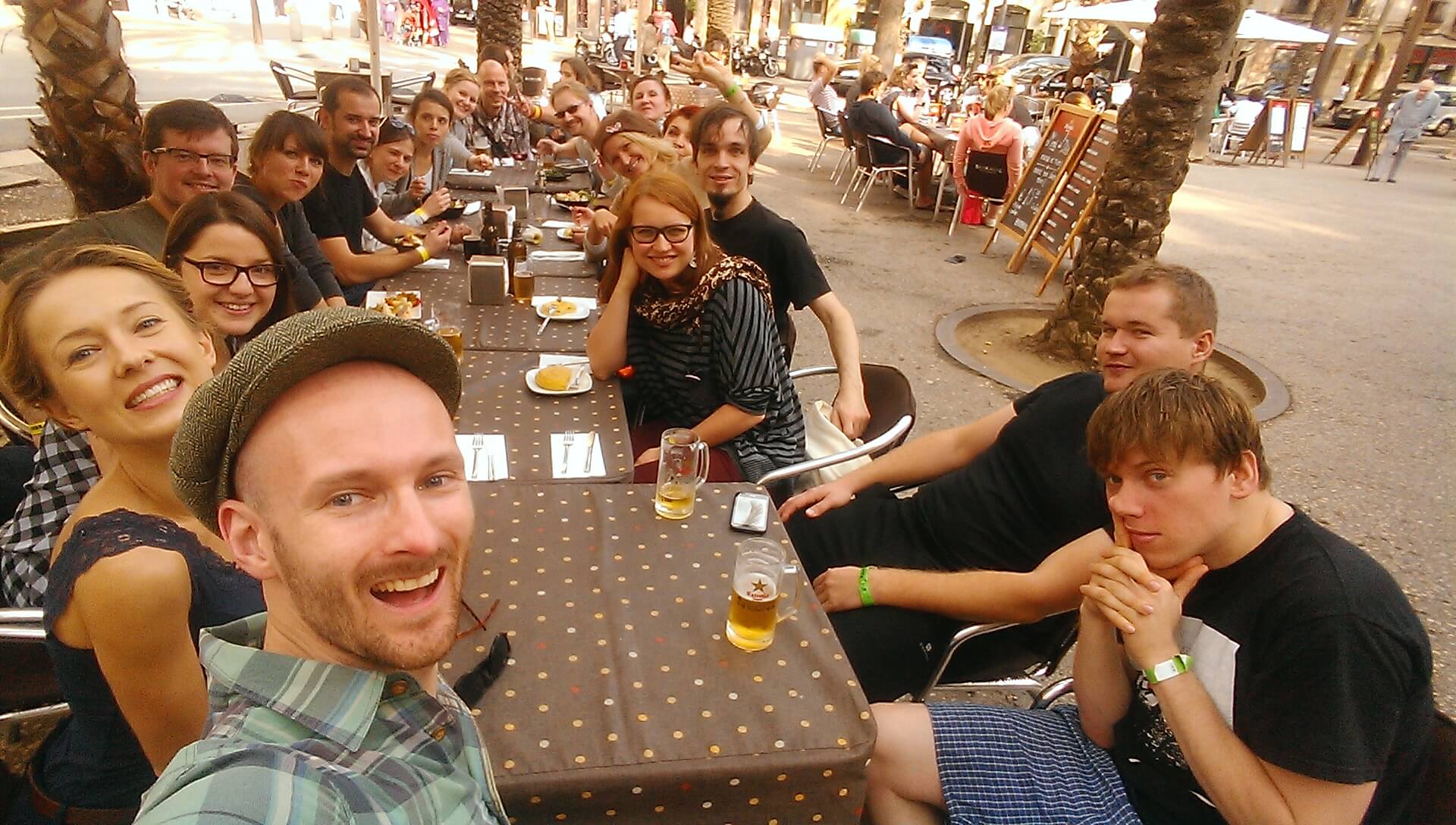 Ekipa SWINGOUT.PL na BCN Shag Festival w Barcelonie. Nie wierzcie w to, co widzicie! Naprawdę dużo tańczyliśmy! :)