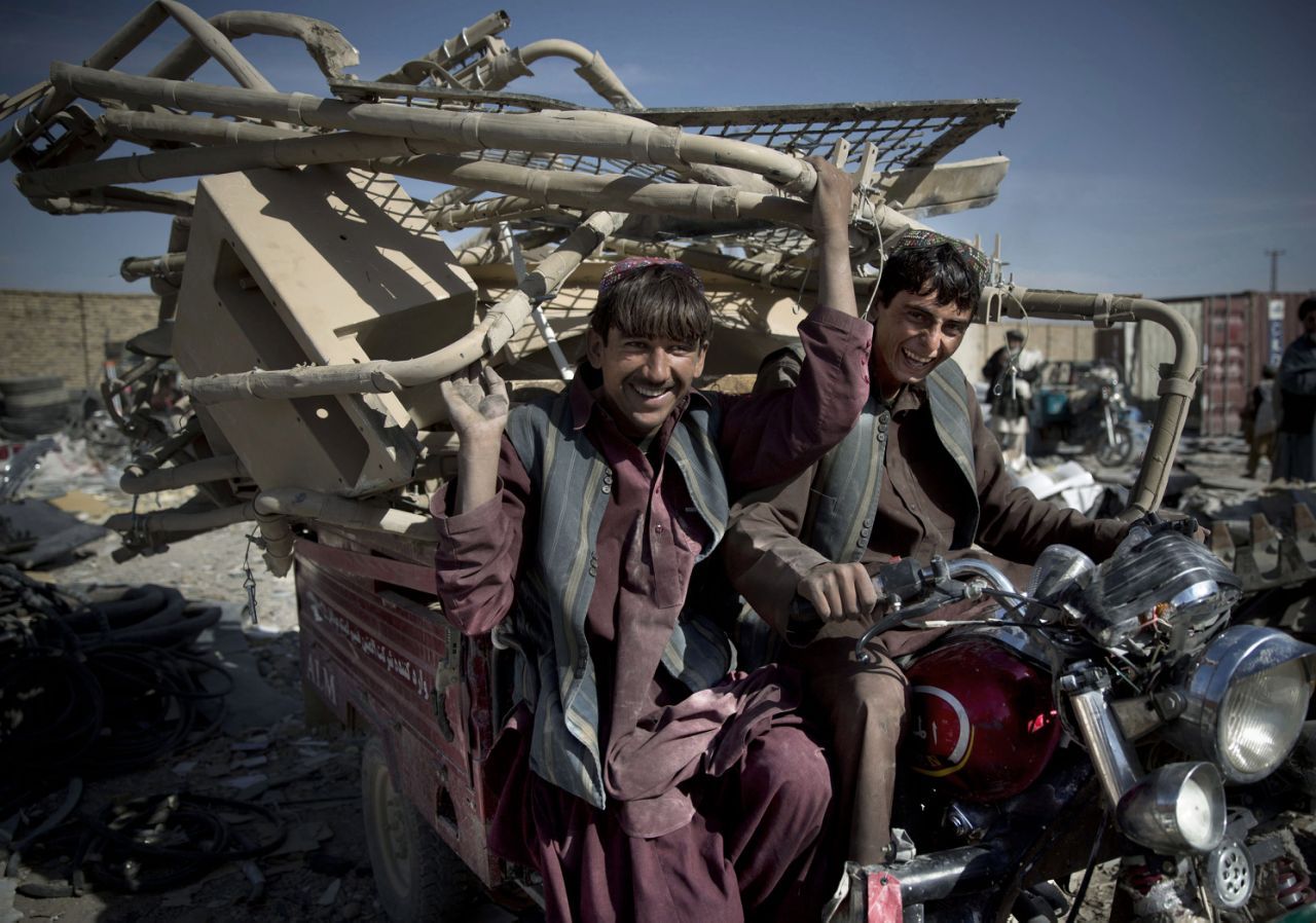 US trashes, sells its unwanted gear in Afghanistan