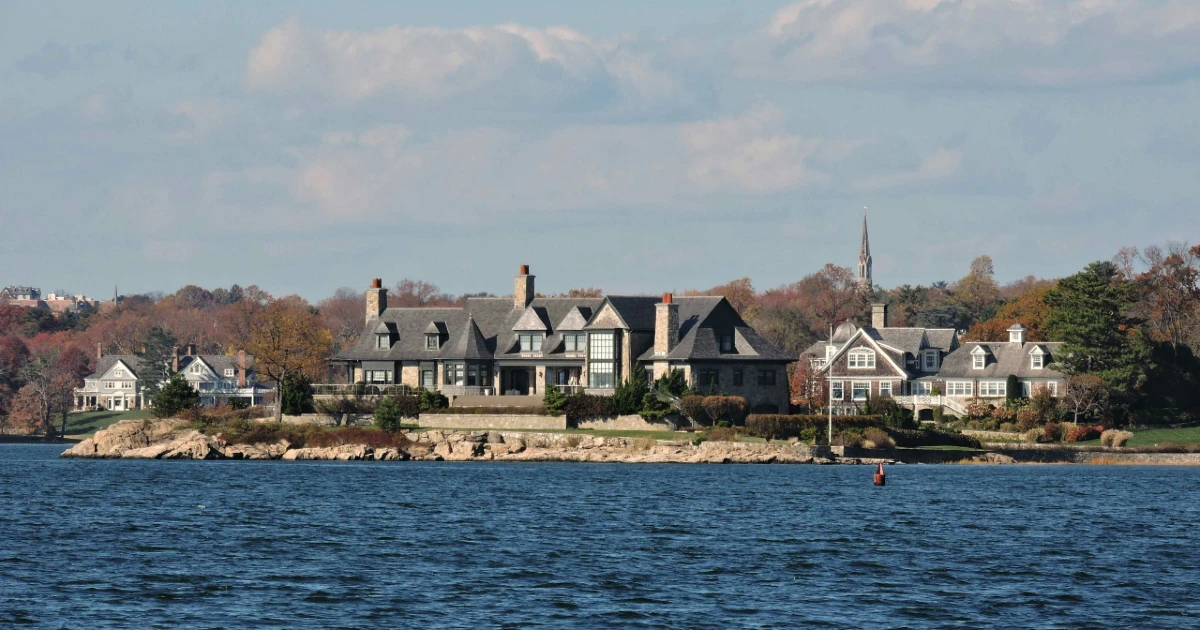Connecticut homes by the water