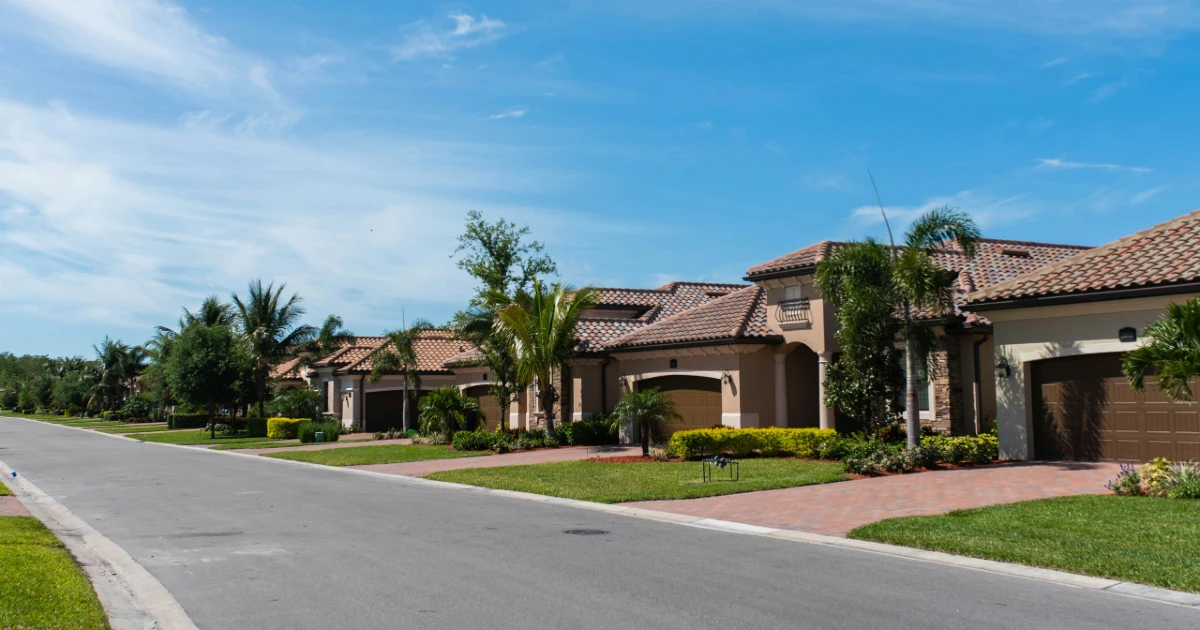 A Florida road with homes on the side