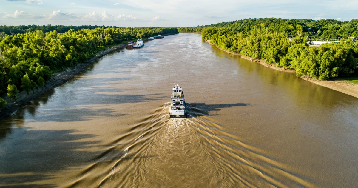 A boat on a river in Mississippi