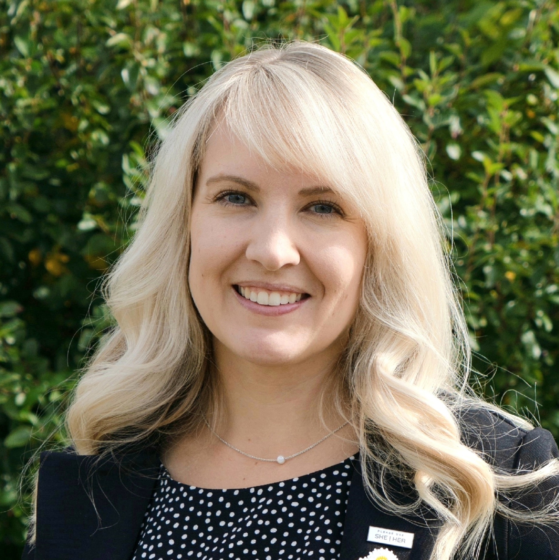 Angela Clarke