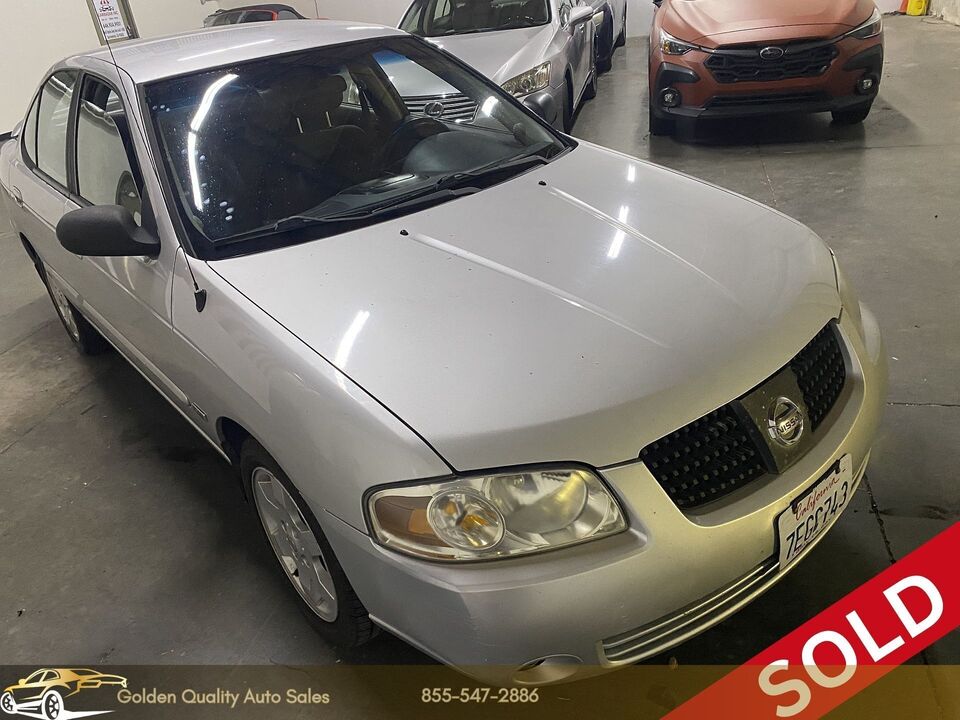 2005 silver Nissan Sentra