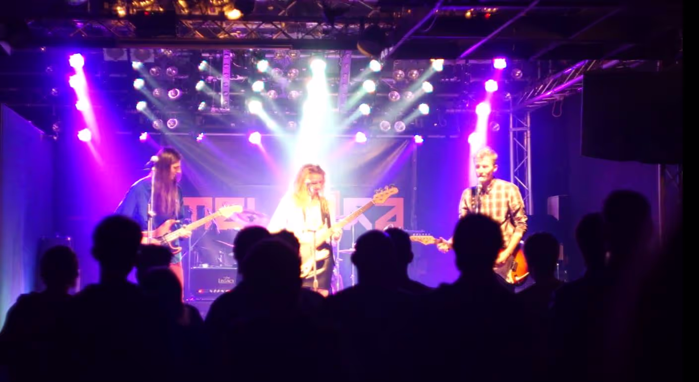 Pohoda Dřez Band u Maringotky 