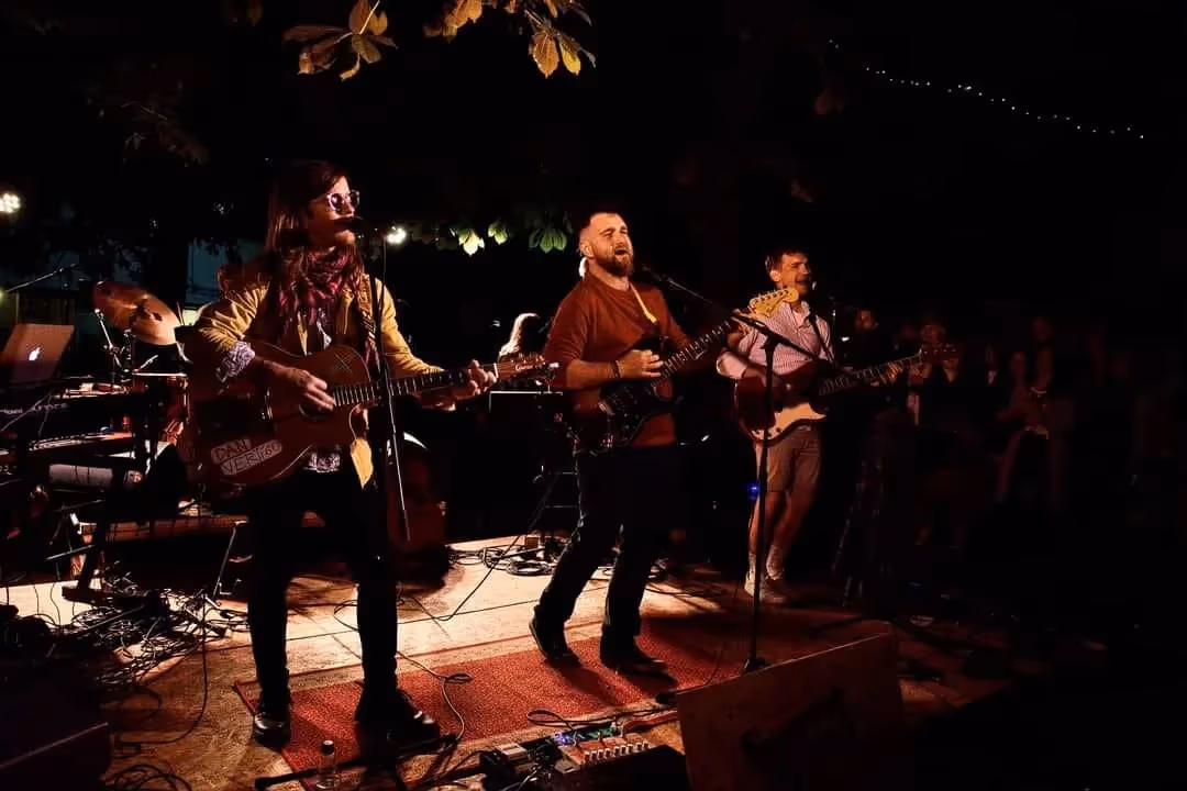 Letní koncerty na náměstí: Academic fools + SpazierGang