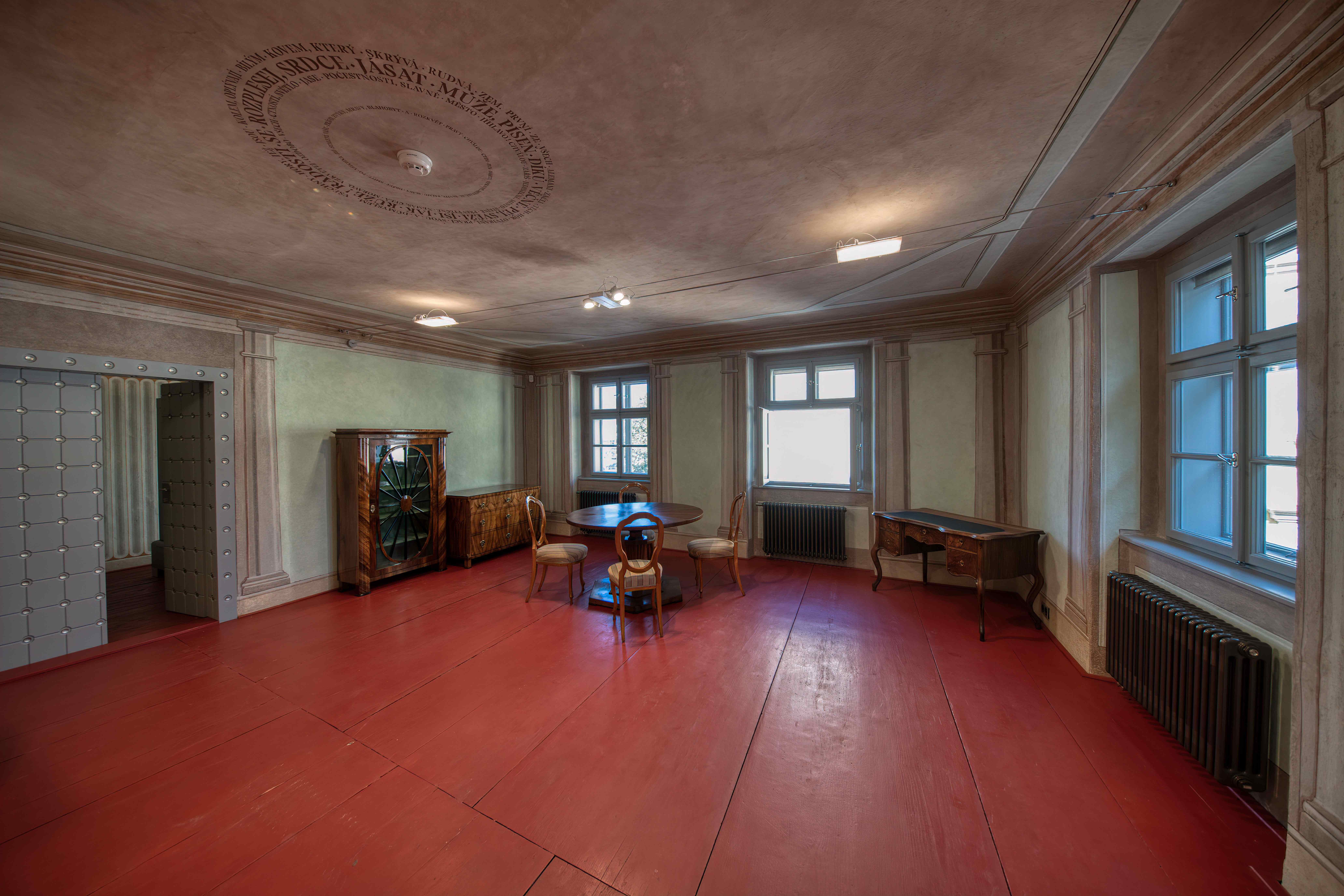 Komentovaná prohlídka Stříbrného domu za "Výzo"