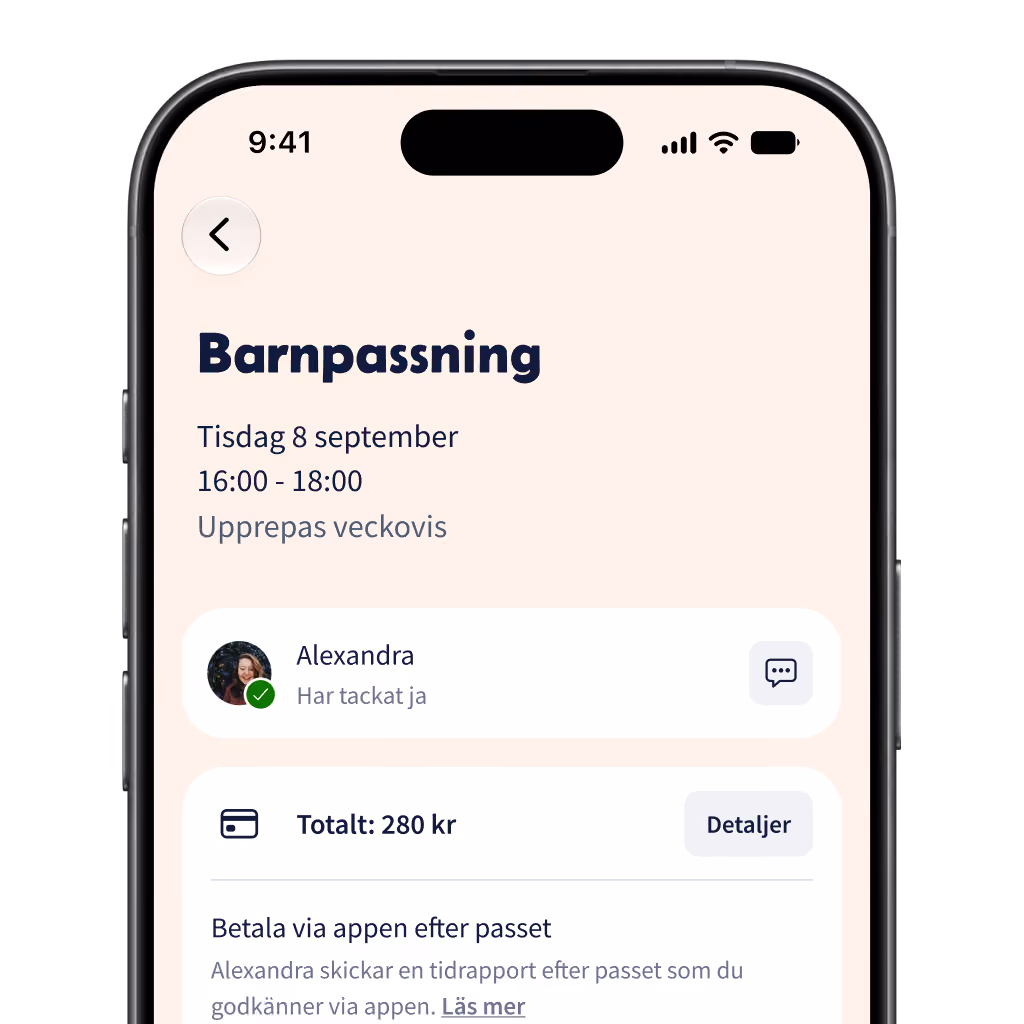 Mobilskärm visar en barnpassningsbokning för tisdag 8 september kl. 16:00 till 18:00 som upprepas veckovis.