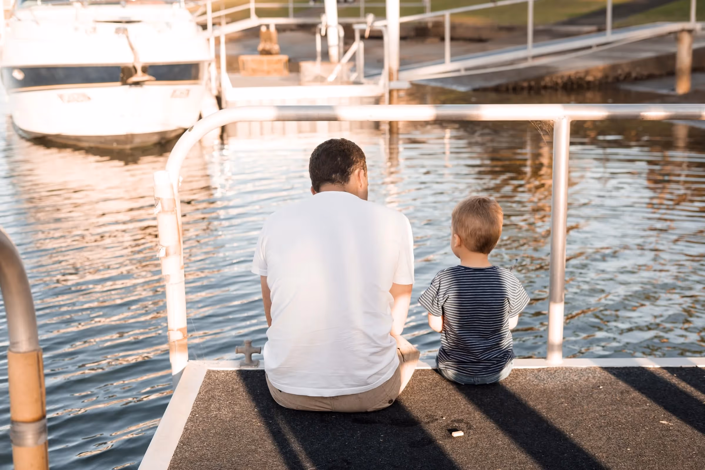 En pappa som sätter gränser för sin son|En mamma som sätter gränser för sin dotter|Ett barn som ifrågasätter mammans gränser