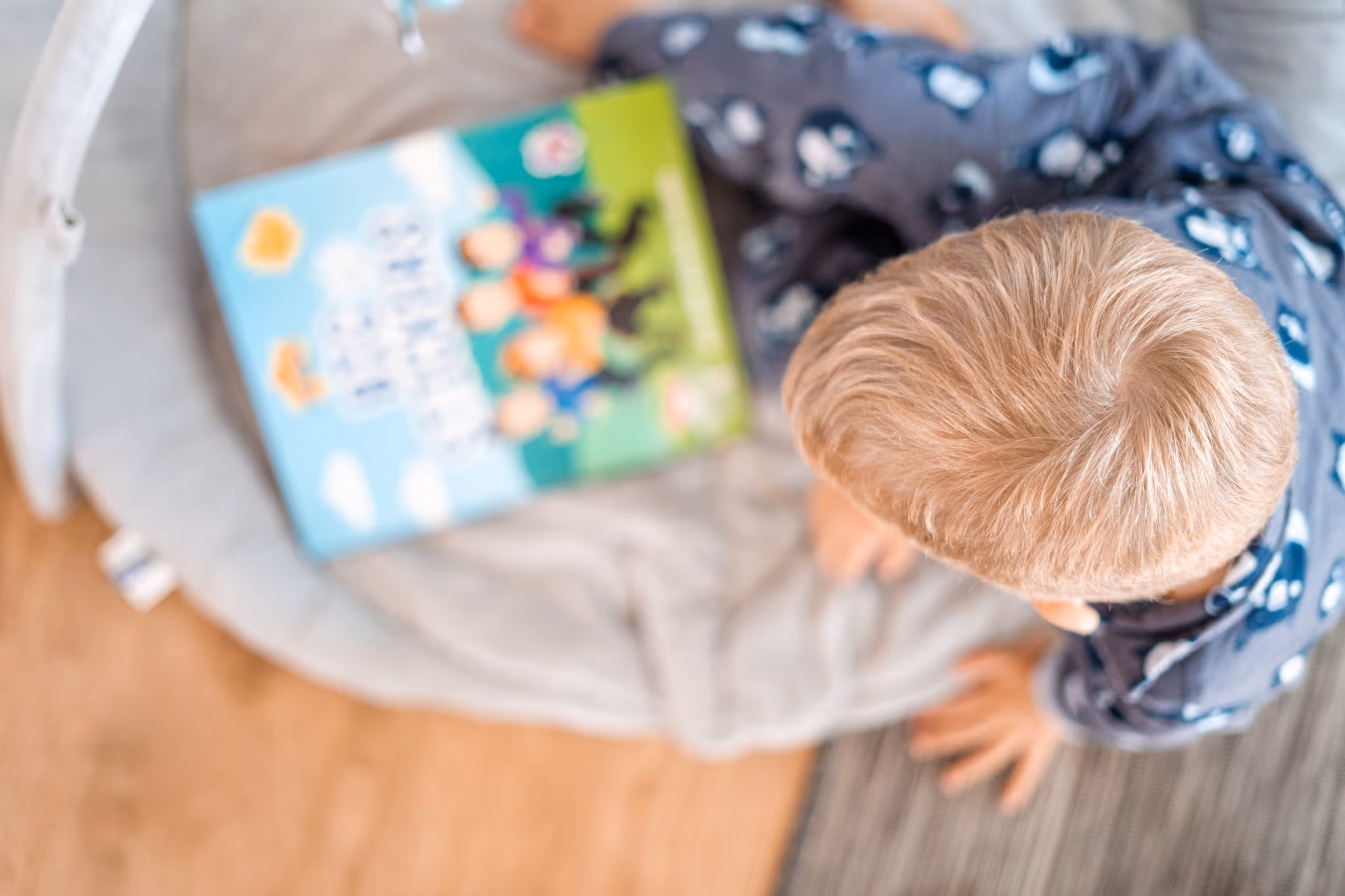 Barn som läser - barns utveckling 1-2 år