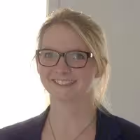 Des élèves dans un cours collectif