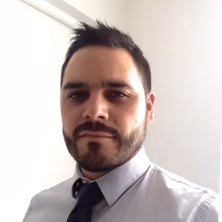 Des élèves dans un cours collectif