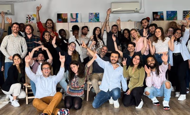 Des élèves dans un cours collectif