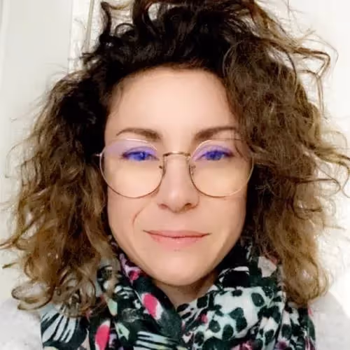 Des élèves dans un cours collectif