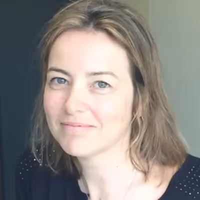 Des élèves dans un cours collectif