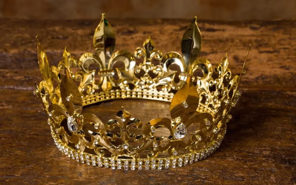 Couronne qui symbolise la royauté du Roi Charles III