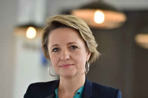 Des élèves dans un cours collectif