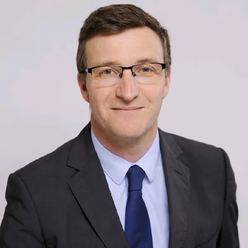 Des élèves dans un cours collectif