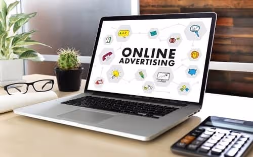 La publicité en anglais : Lexique des campagnes, des médias, et de la création publicitaire