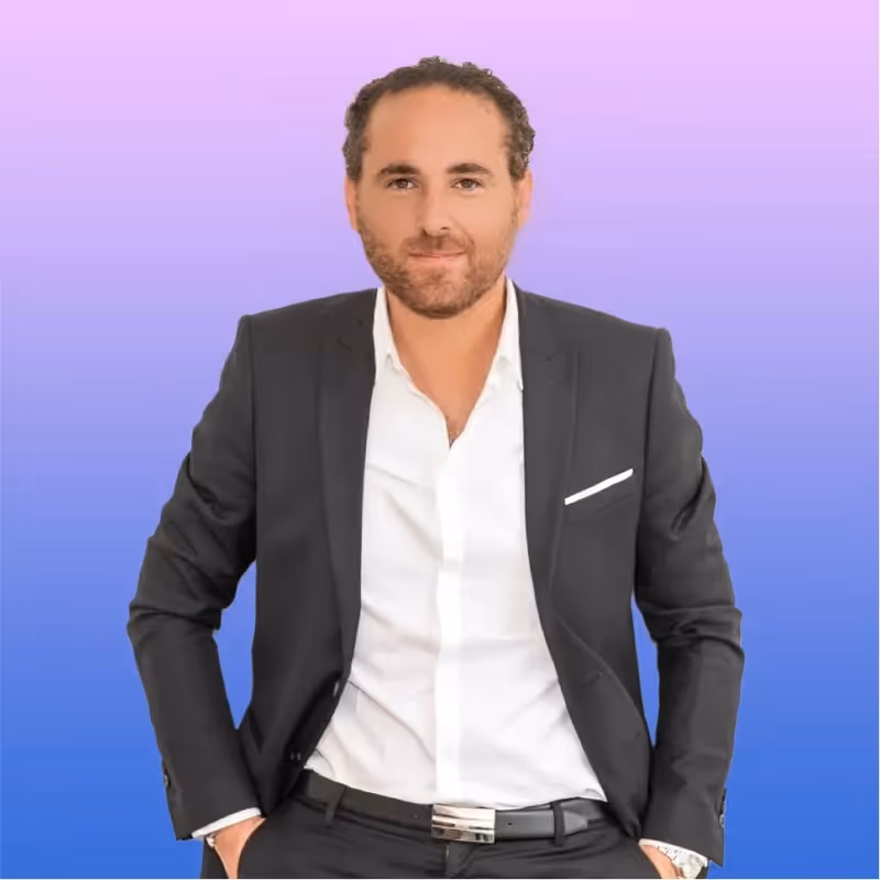 Des élèves dans un cours collectif