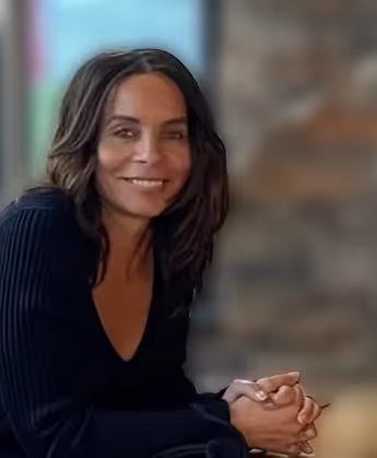 Des élèves dans un cours collectif