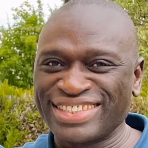 Des élèves dans un cours collectif