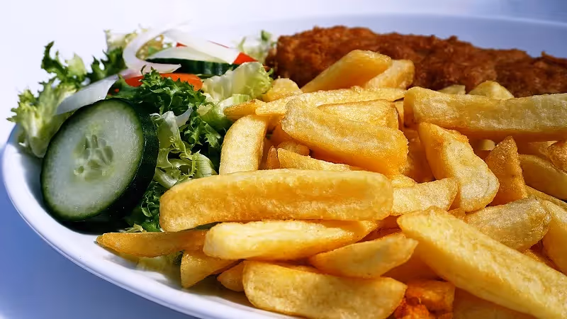 le plat traditionnel anglais "fish and chips"