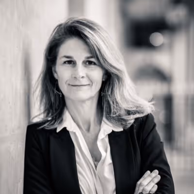 Des élèves dans un cours collectif