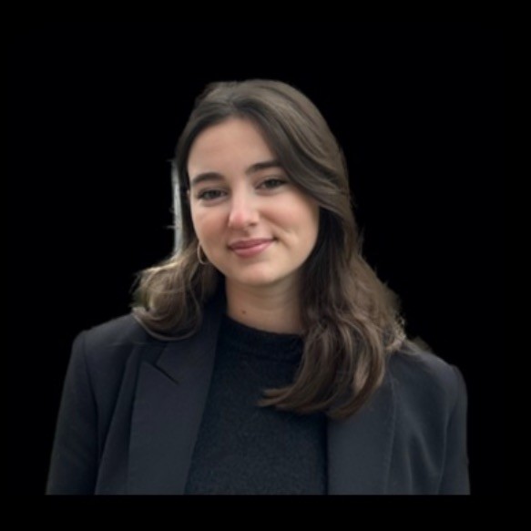 Des élèves dans un cours collectif
