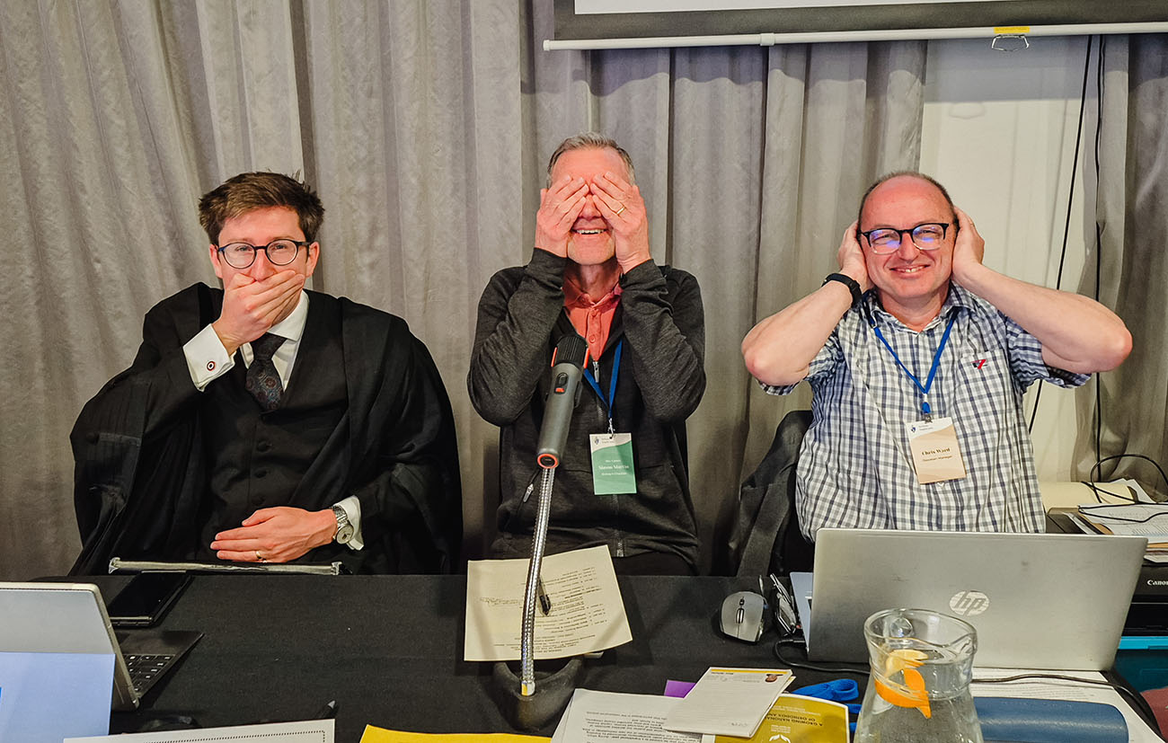 3 members of synod portraying "speak no evil, see no evil, hear no evil".