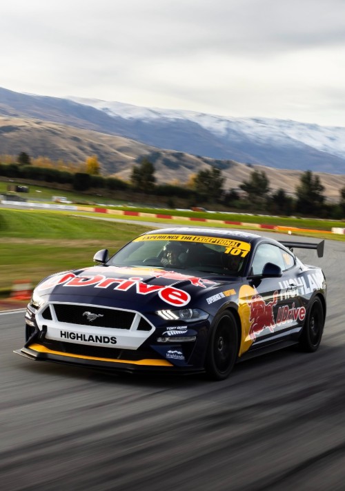 Highlands V8 Muscle Car U-Drive