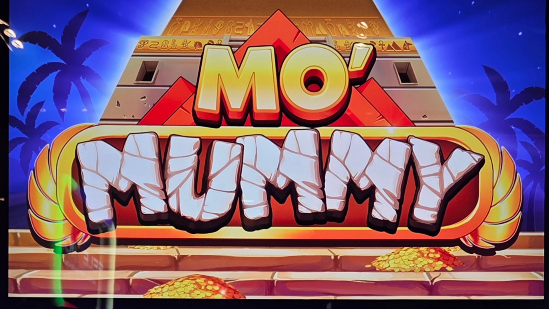 Mo' Mummy Aristocrat slot machine graphic