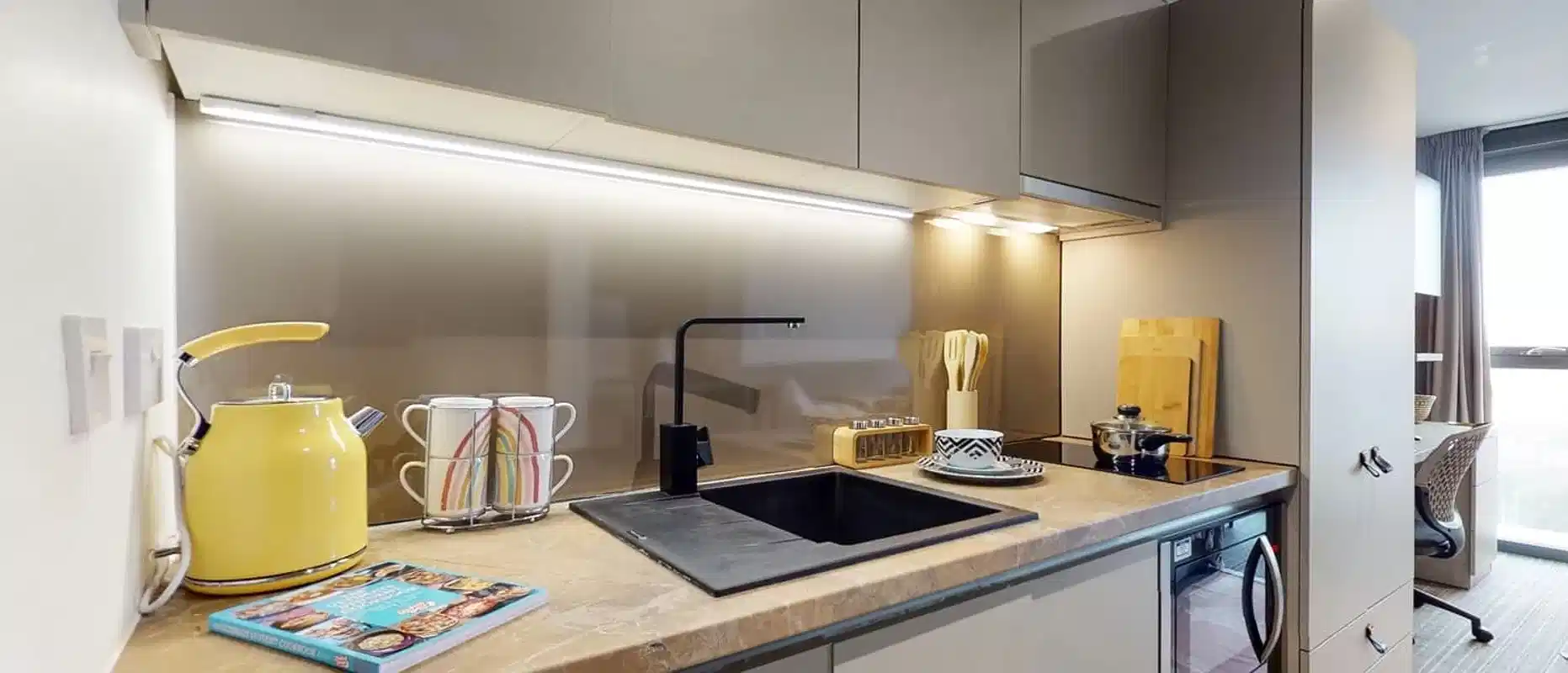 Silver Studio   - Kitchen