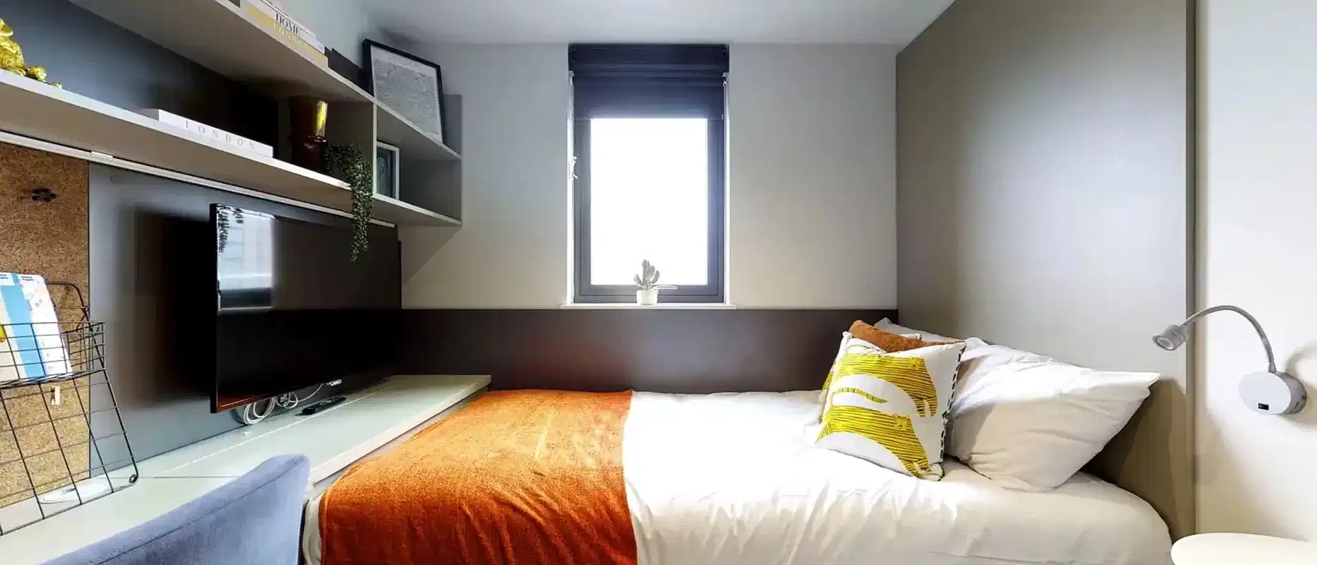 Silver Studio   - Bedroom