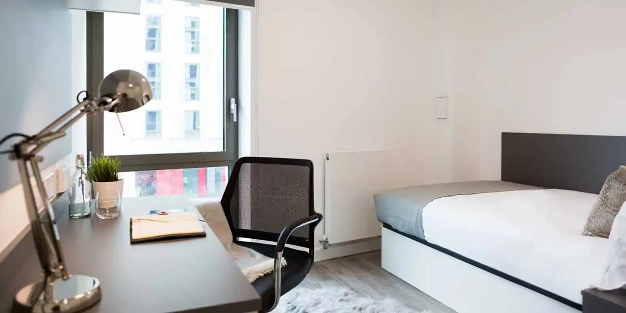Silver Ensuite Premium Penthouse - Bedroom