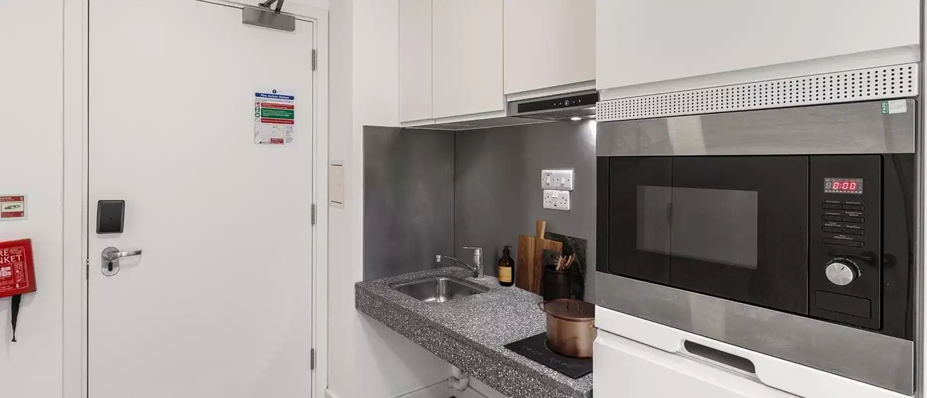 Gold Studio  - Kitchen