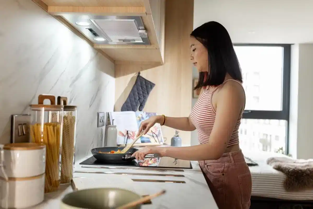 Classic - Studio - Kitchen