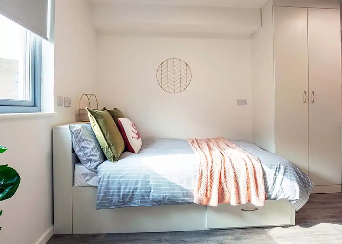 Platinum Studio - Bedroom