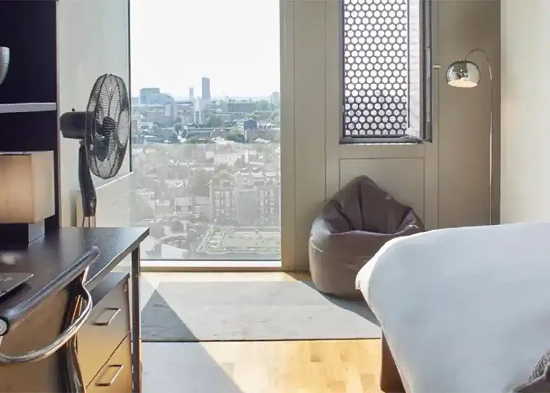 Bronze Ensuite Landmark View Upper Level - Amenities