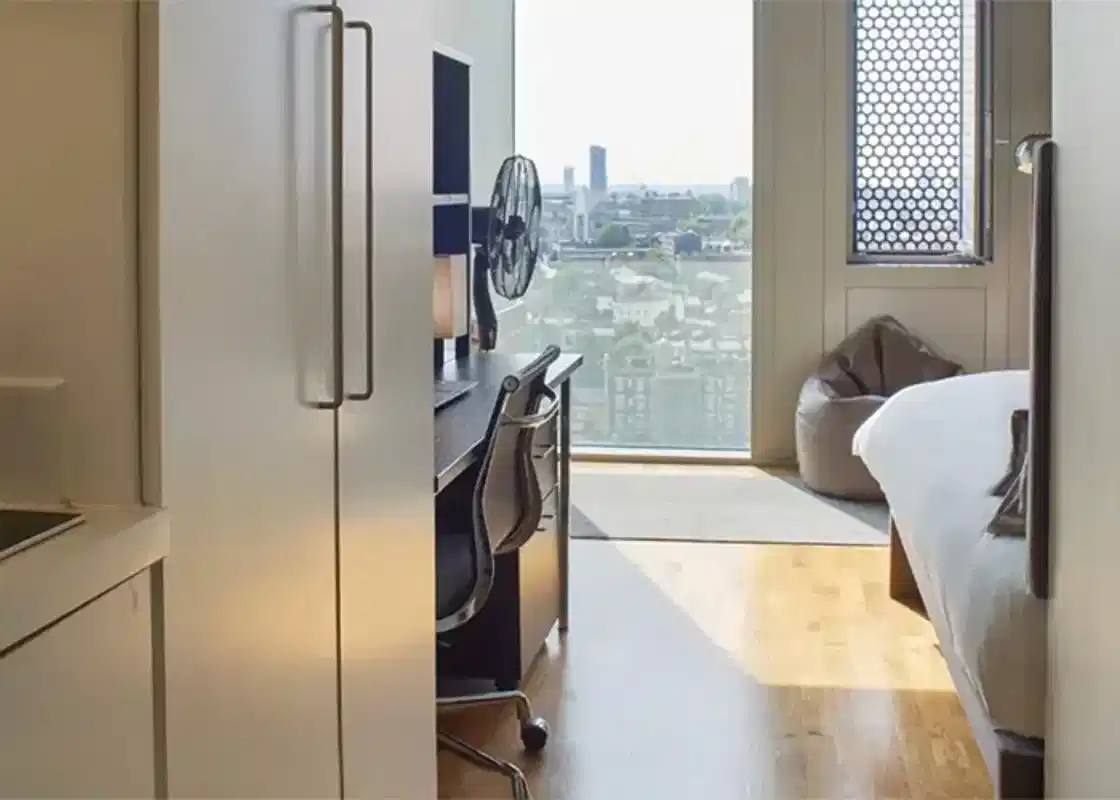 Bronze Ensuite Landmark View Upper Level - Amenities