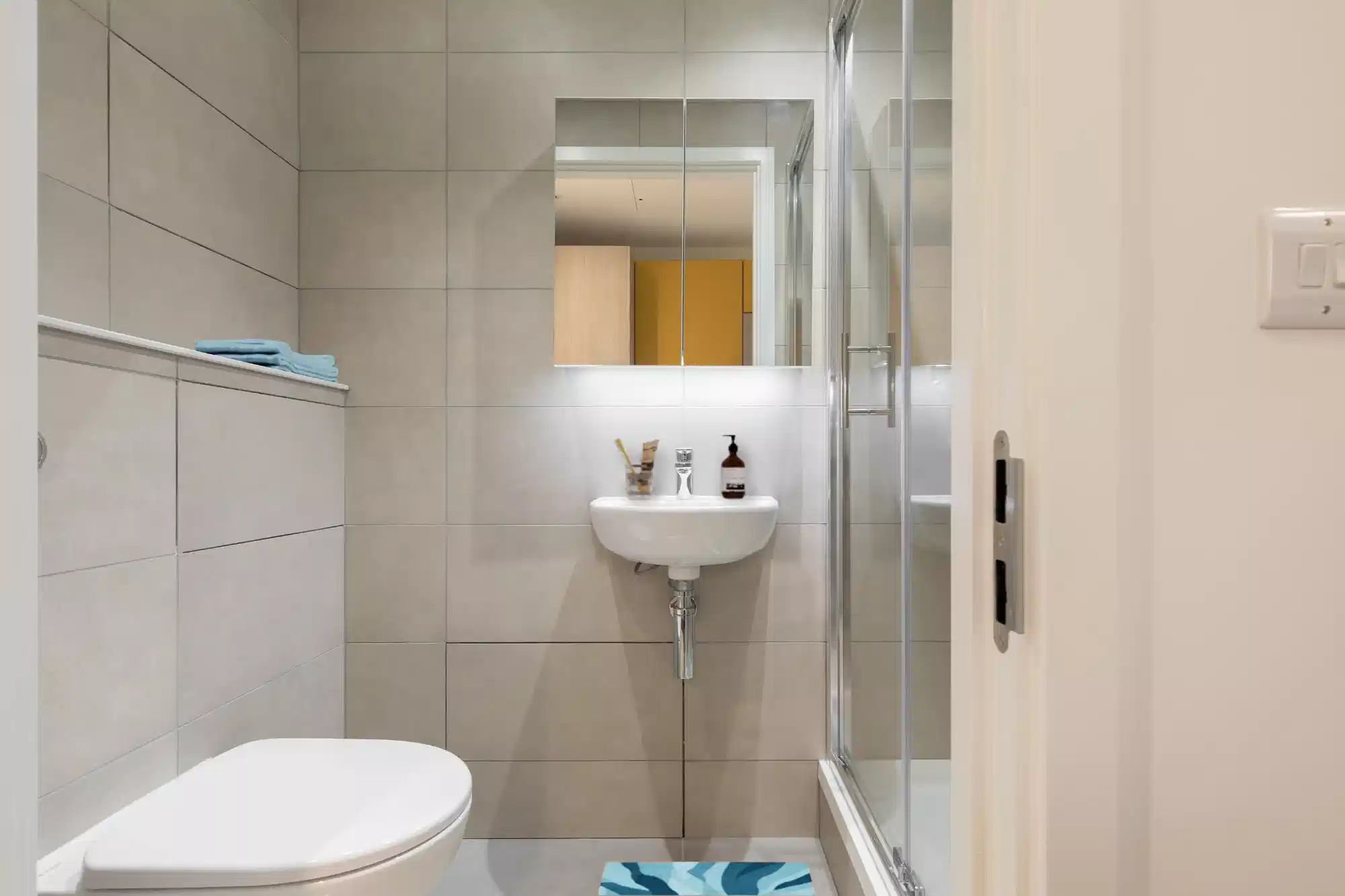 Bronze Studio Lower Level - Bathroom