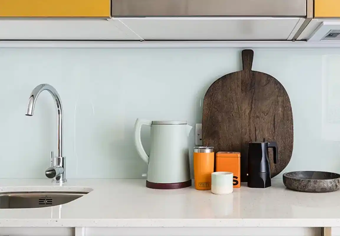 Bronze Studio Mid Level - Kitchen