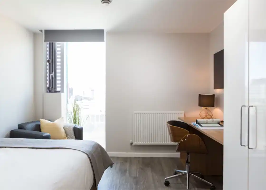 Bronze Studio Upper Level Premium View - Bedroom