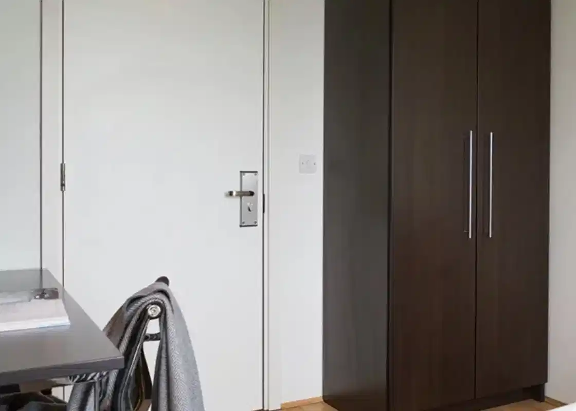 2 Bed Shared Apartment Lower Level - Amenities