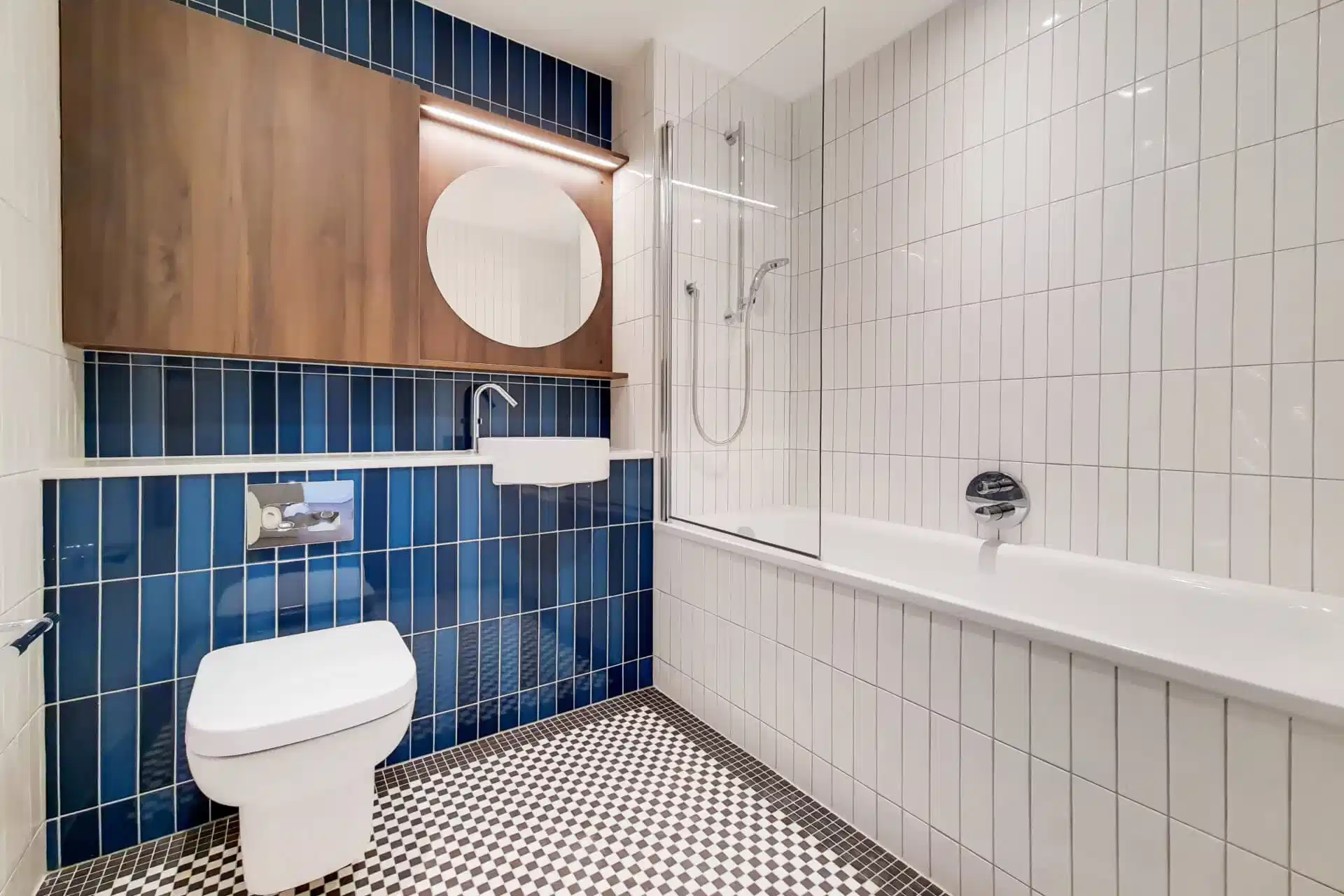 3 Bedroom Apartment - Bathroom