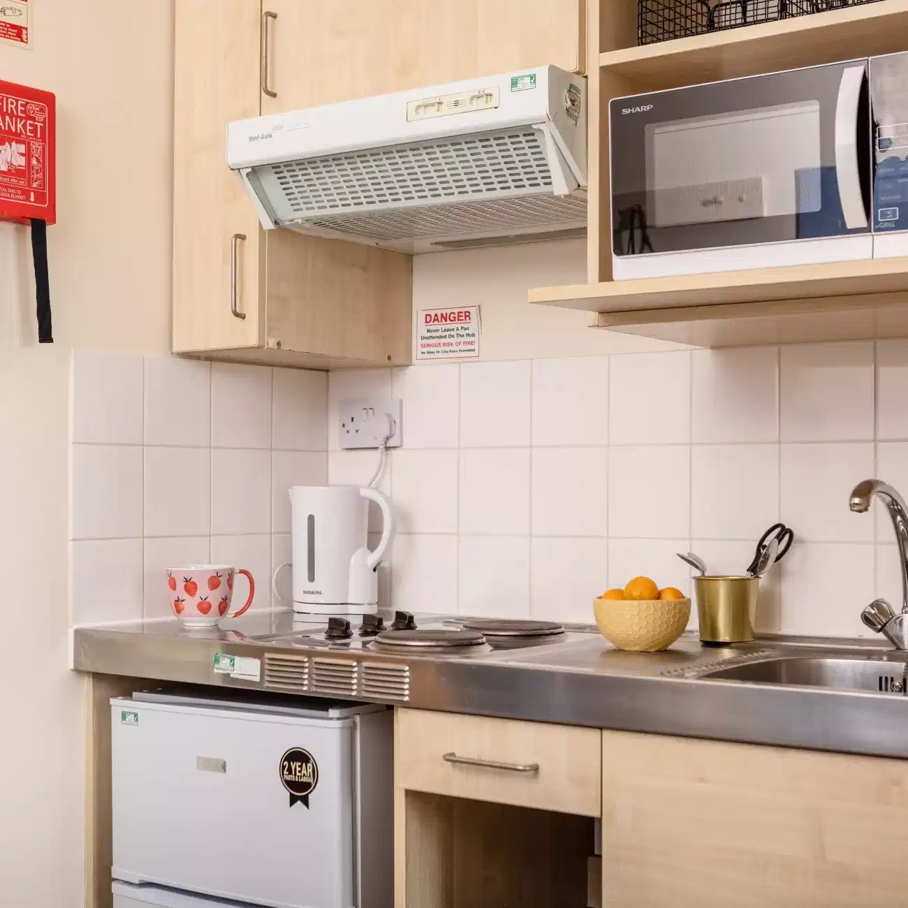 Bronze Studio - Kitchen