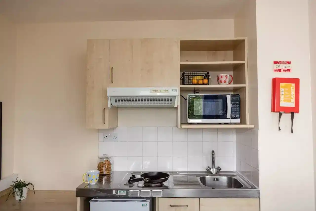 Gold Studio - Kitchen