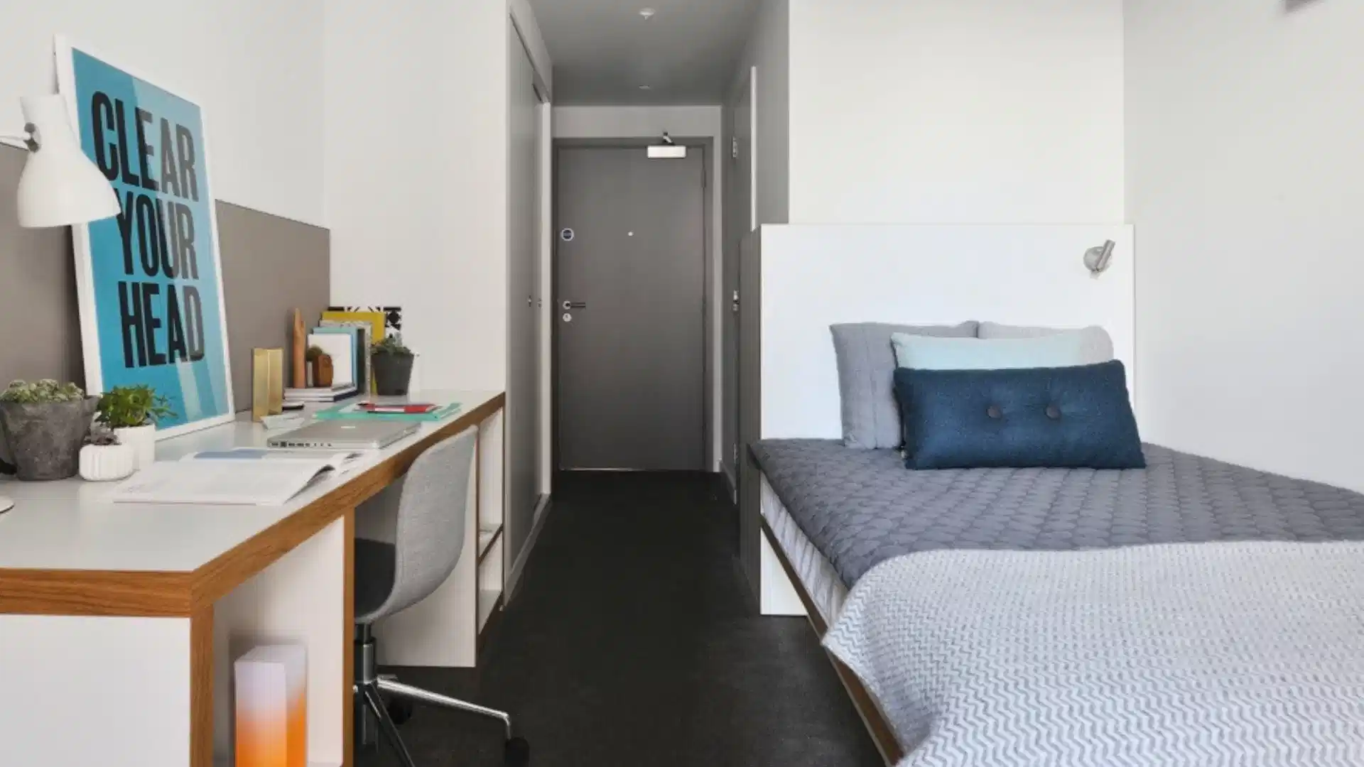 Standard Ensuite - Bedroom
