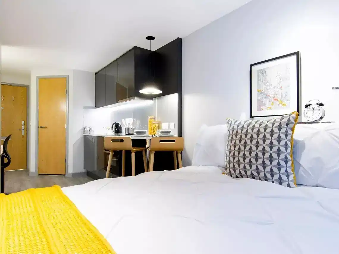 Standard Studio - Bedroom