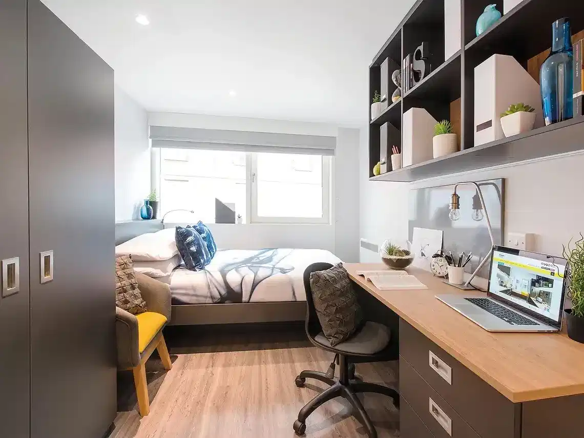 Classic En Suite - Bedroom