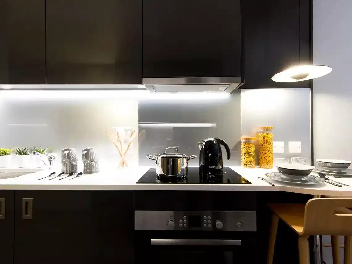 Standard Studio - Kitchen